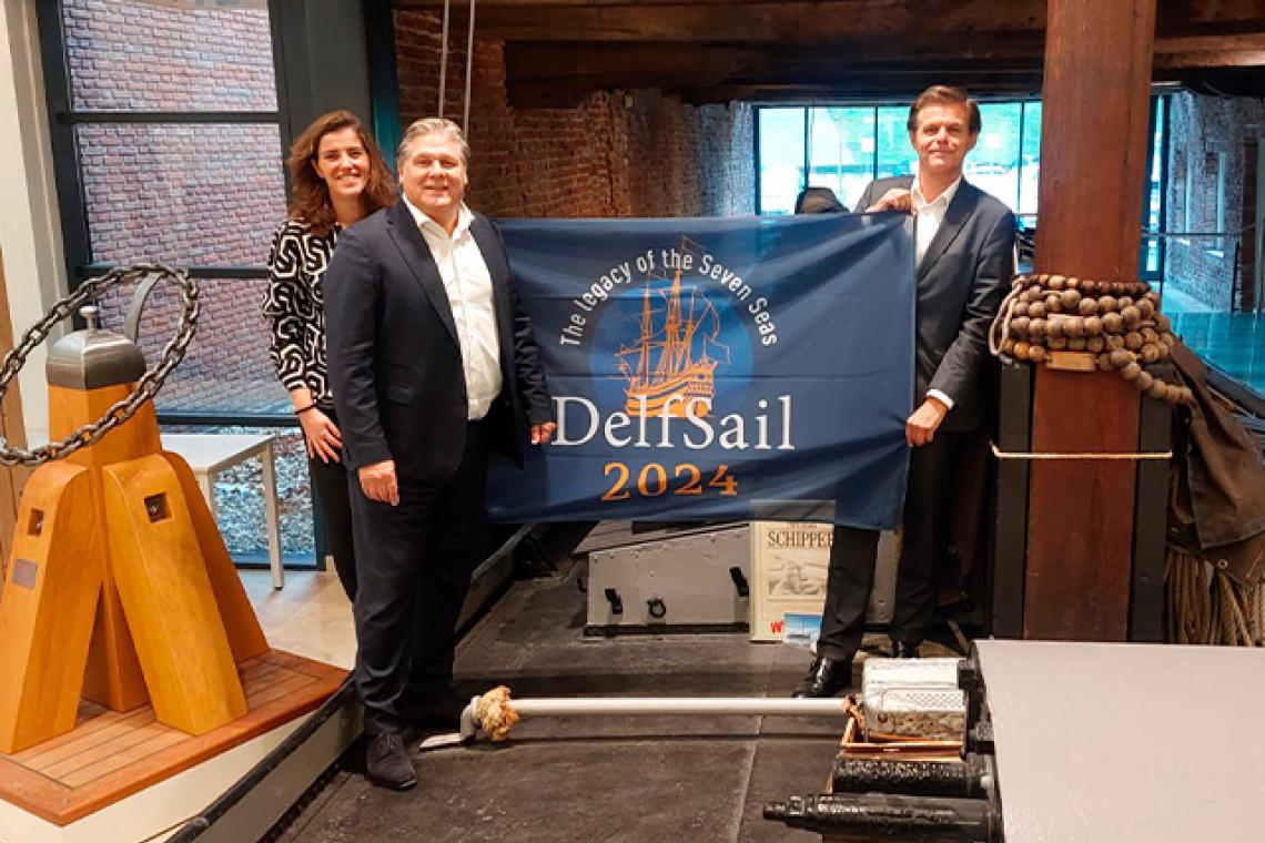 De presentatie van de officiële DelfSail vlag