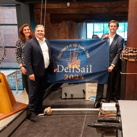 De presentatie van de officiële DelfSail vlag