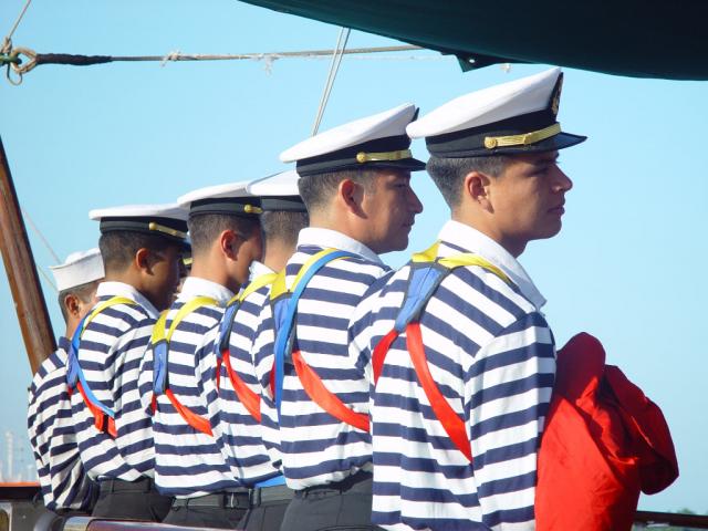 Crew van de 'Cuauhtemoc'...